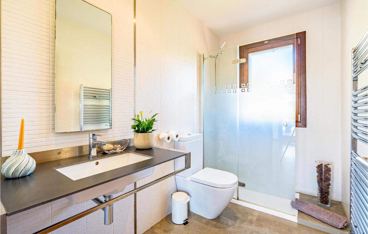 3 Bedroom Gorgeous In Mancor De La Vall Vakantiehuis