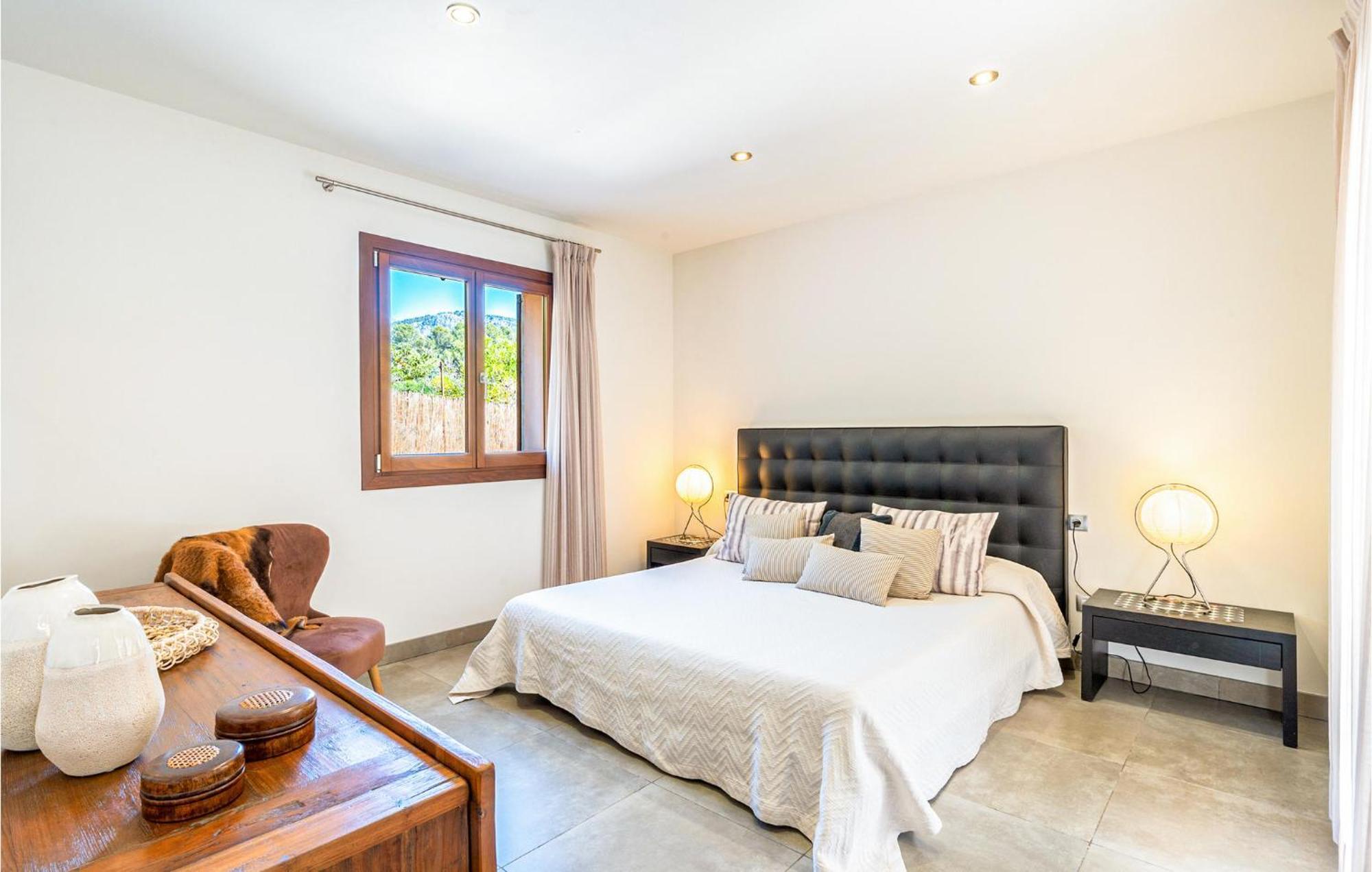 Vakantiehuis 3 Bedroom Gorgeous In Mancor De La Vall